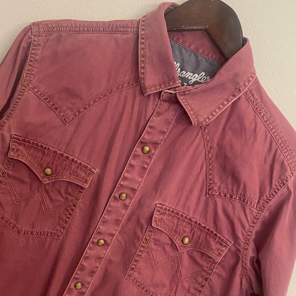 Wrangler Retro Premium Men’s Pearl Snap Button Up Shirt in Burgundy, MVR483R. Sm
